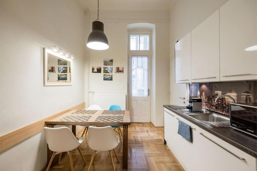 Klarahome Apartment Budapest Luaran gambar
